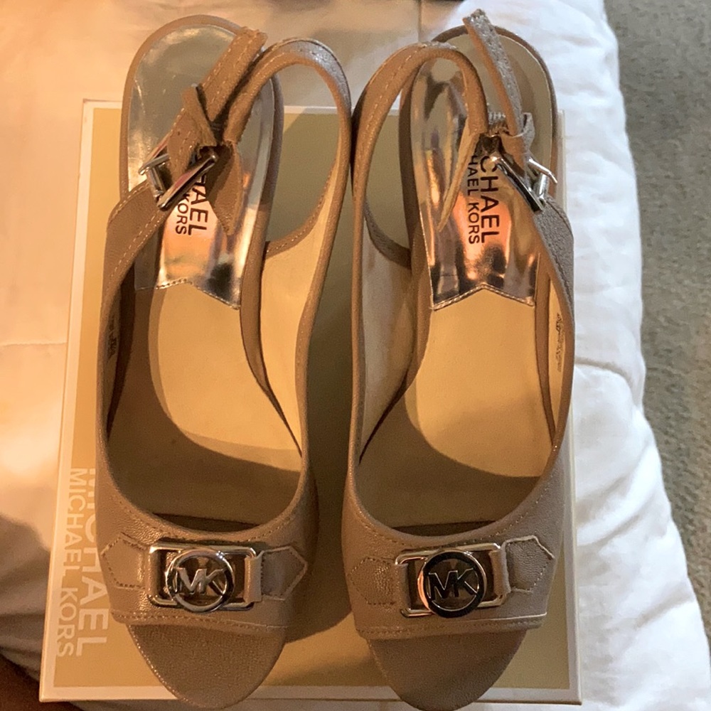 Micheal Kors Charm Wedge